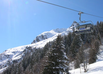 winter skiurlaub hotel an der skipiste in galtür skigebiet